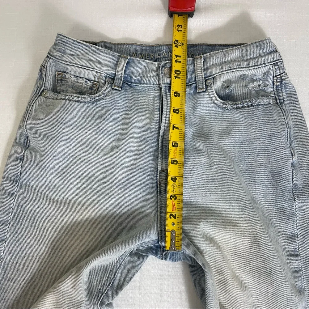AMERICAN EAGLE OUTFITTERS light washed Mom Jeans light denim blue 4 regular - Picture 7 of 10